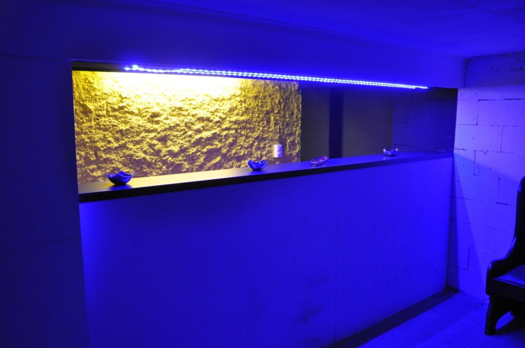 Rheinbundhaus Bar LED blau